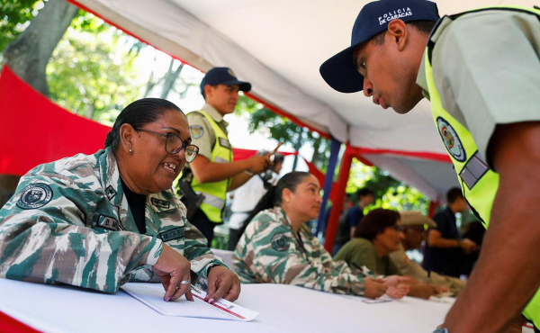 
                    Предотвратит ли объявленная Мадуро мобилизация вторжение США в Венесуэлу
                
