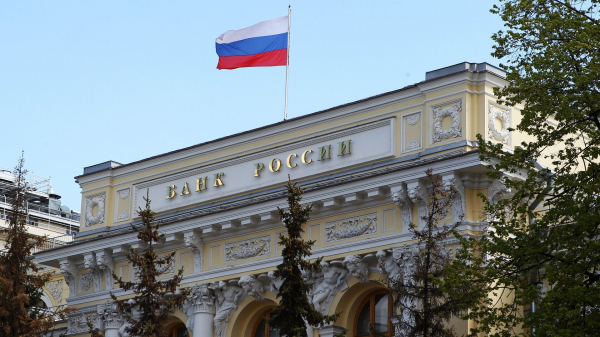 Официальный курс юаня на среду - 11,61 руб, доллара - 82,84 руб, евро - 97,89 руб