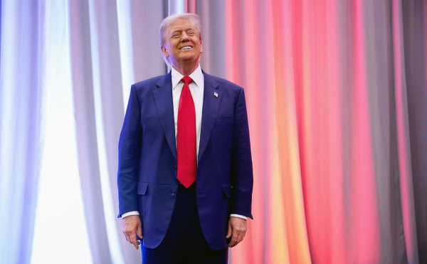 
                    Трамп подписал указ о сделке по TikTok
                