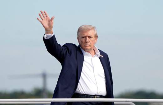 
                    Трамп встретил Нетаньяху и выразил уверенность в заключении сделки по Газе

        