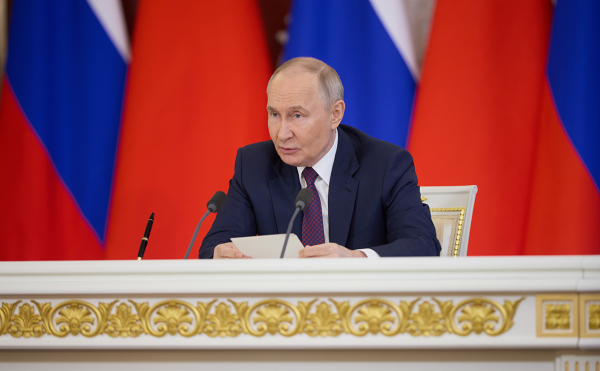 
                    Генерал-полковник Фомин уйдет в отставку с поста замминистра обороны
                