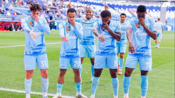 &laquo;Будет трудно, но &laquo;Зенит&raquo; должен стать чемпионом в этом сезоне РПЛ&raquo; &mdash; Мурадян