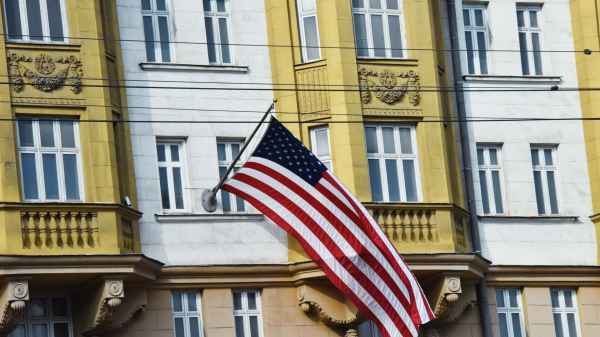 Минфин США до 29 апреля разрешил операции с предприятиями "Роснефти" в Германии