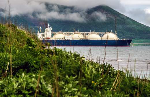 
                    В МИД Японии сообщили о намерении подписать мирный договор с Россией

        