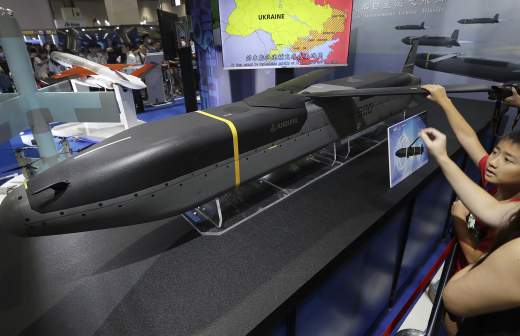 
                    В Ростовской области силами ПВО были отражены атаки БПЛА в нескольких районах

        