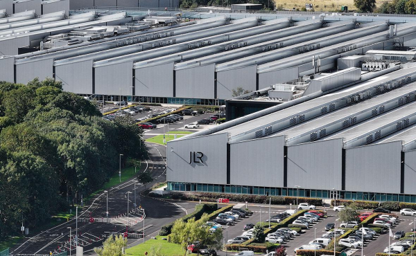 
                    Telegraph узнала, что в атаке на Jaguar подозревают российских хакеров
                