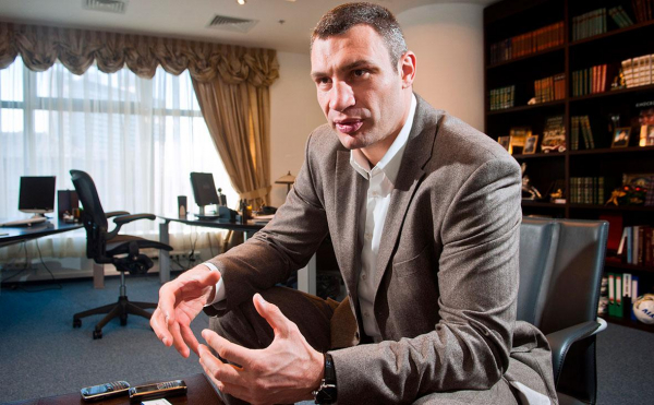 
                    Главу одесского облсовета и его жену из Рады обвинили в сокрытии активов
                