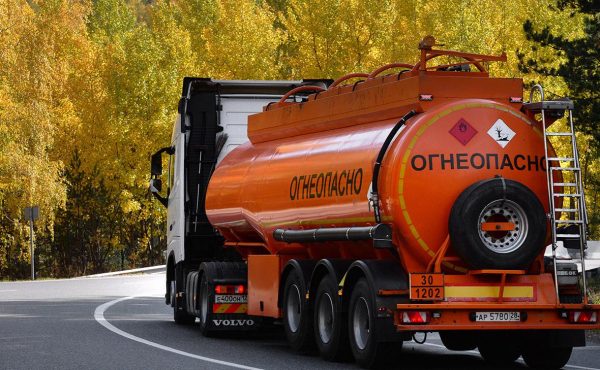 Путин ввел мораторий на обнуление топливного демпфера
Путин ввел мораторий на обнуление топливного демпфера