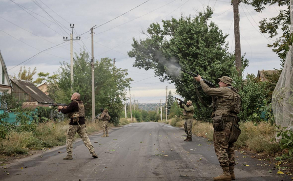 
                    Путин предложил пустить иностранные СМИ к окруженным украинским военным
                