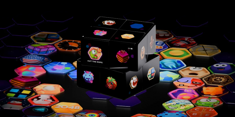 Вышел WOWCube &mdash; кубик Рубика с ЖК-экранами, на котором можно играть в 2048 и другие игры