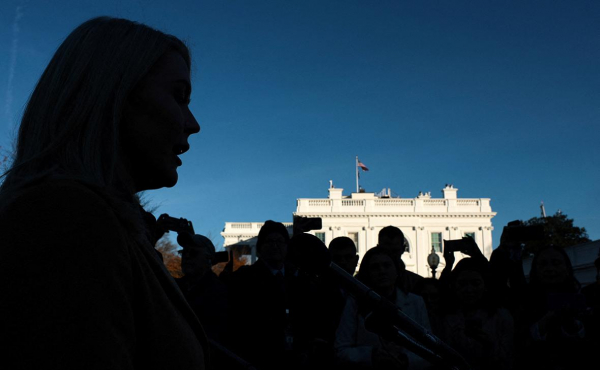 
                    Белый дом заявил об &laquo;огромном прогрессе&raquo; по урегулированию на Украине
                