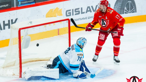 &laquo;Автомобилист&raquo; разгромил &laquo;Сибирь&raquo; на домашней арене