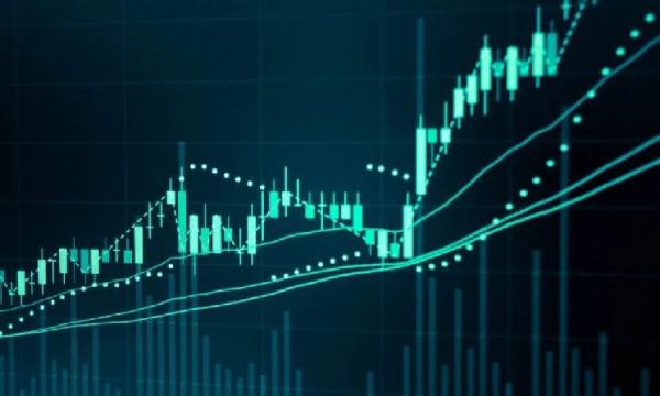 Экономический директор Белого дома Хассетт делает критические заявления об экономике США: &laquo;Снижение процентной ставки на 50 базисных пунктов&hellip;&raquo;