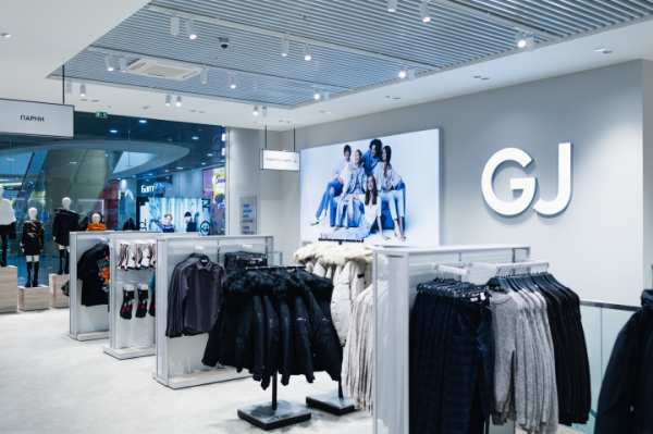 Главное за неделю: Глория Джинс закрывает магазины, &laquo;Магнит Косметик&raquo; трансформирует сеть, SELA открыла первые&nbsp;SELA&nbsp;HOME