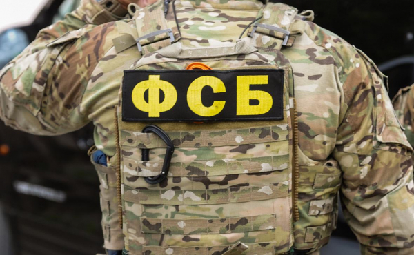 ФСБ заявила о попытке отравить высокопоставленного военного пивом c ядом
ФСБ заявила о попытке отравить высокопоставленного военного пивом c ядом
