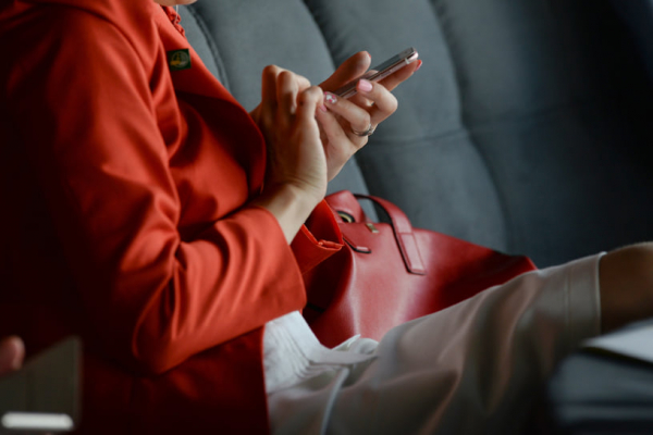 Банки держат дистанцию
Банки держат дистанцию