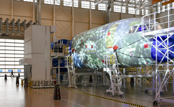 
                    Airbus предупредила о массовом отзыве самолетов A320 для замены ПО
                