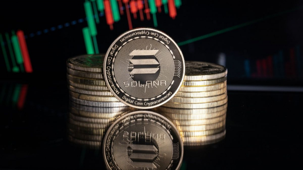 Цена Solana падает, несмотря на выход на рынок нового SOL-ETF от VanEck
Цена Solana падает, несмотря на выход на рынок нового SOL-ETF от VanEck