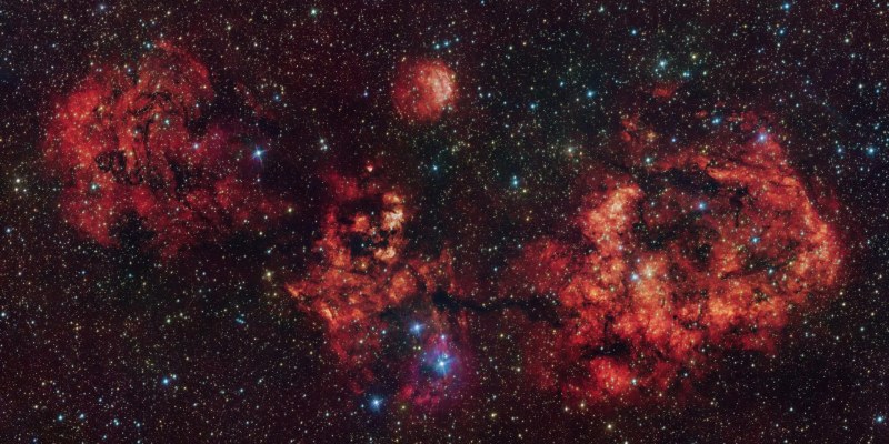 Астрономы показали &laquo;космическую летучую мышь&raquo; в 10 000 световых лет от&nbsp;Земли