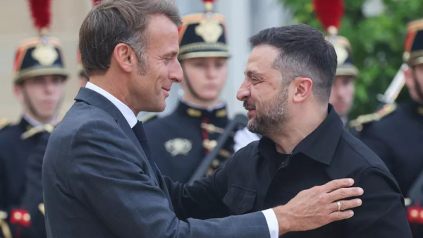 Зеленский и Макрон подписали соглашение о поставках истребителей и оружия для ВСУ