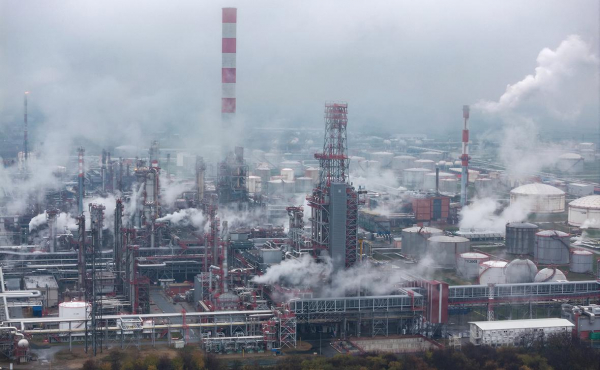 
                    Венгерская MOL начала переговоры о покупке российской доли в NIS
                