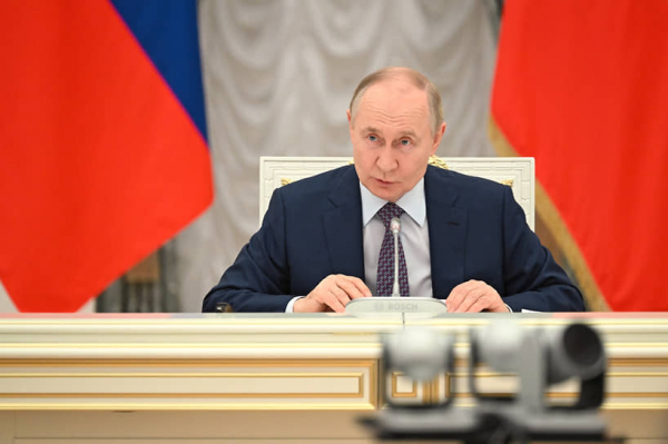 Путин разрешил «Ренессанс Капиталу» купить Ситибанк
Путин разрешил «Ренессанс Капиталу» купить Ситибанк