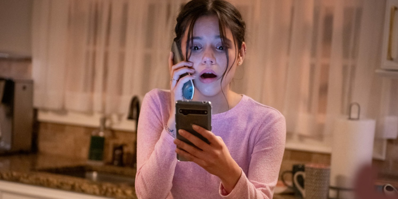 Минцифры расширило &laquo;белый список&raquo; &mdash; в него включили СМИ и &laquo;Почту России&raquo;