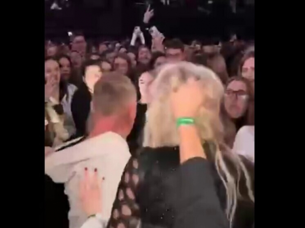 «Мы вас дождемся!»: концерт Лободы в Кишиневе начался с драки украинцев
