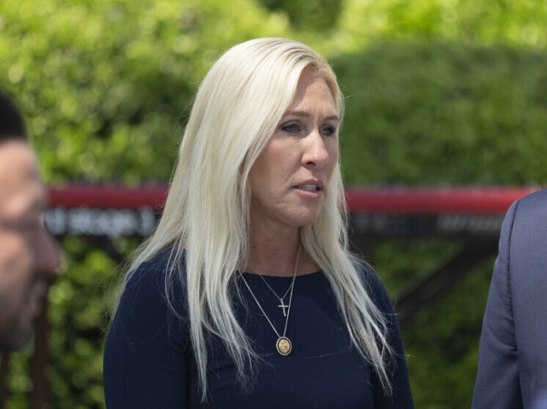 Законодатель США Тейлор-Грин уходит из Конгресса в январе