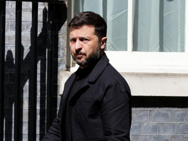 На Украине назвали неожиданные даты прекращения СВО и отставки Зеленского